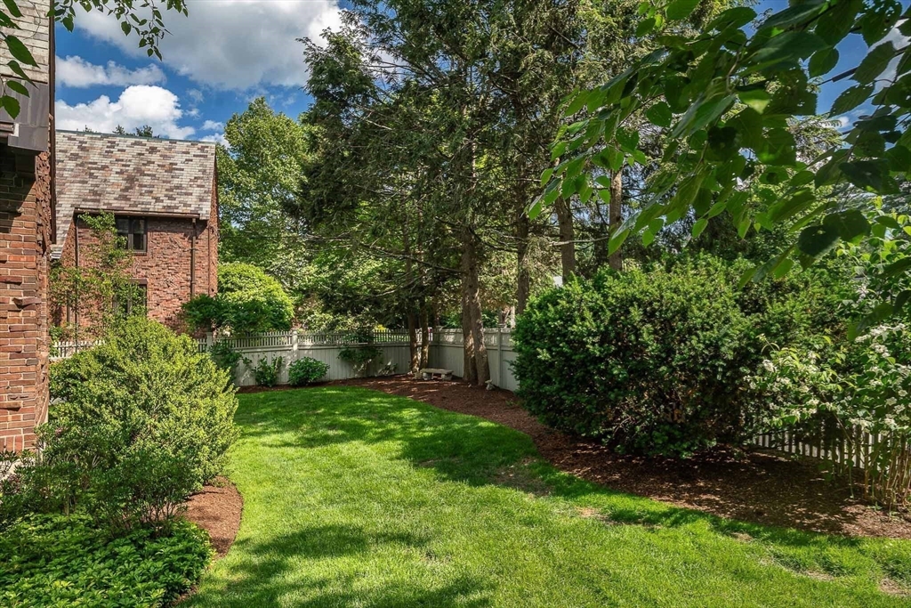 14 Homestead Street Newton, MA 02468 - Photo 20 of 20