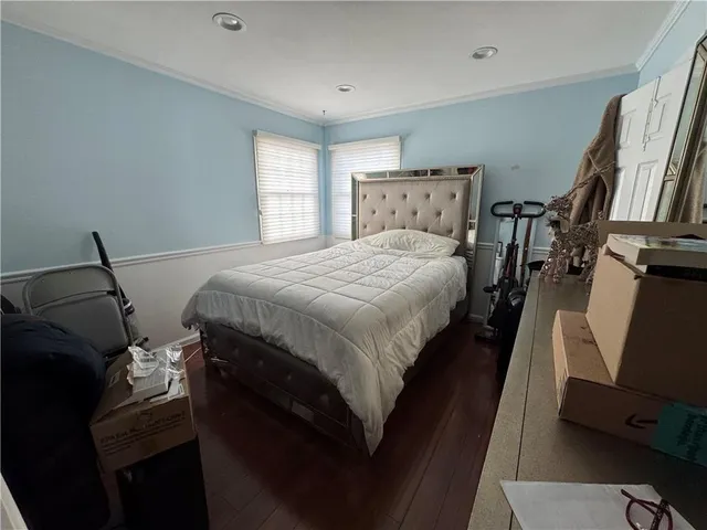 $1,399,999 | 728 Huguenot Avenue | Huguenot