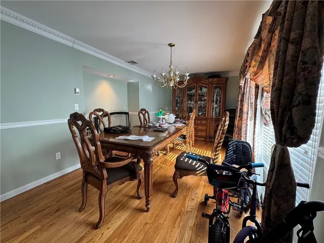 $1,399,999 | 728 Huguenot Avenue | Huguenot