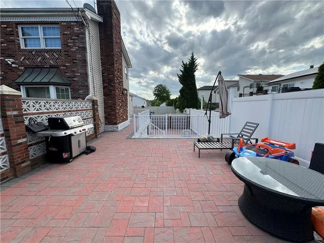 $1,399,999 | 728 Huguenot Avenue | Huguenot