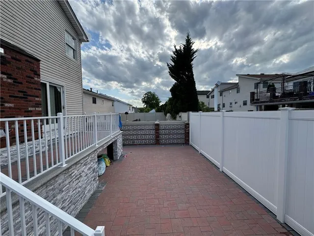 $1,399,999 | 728 Huguenot Avenue | Huguenot