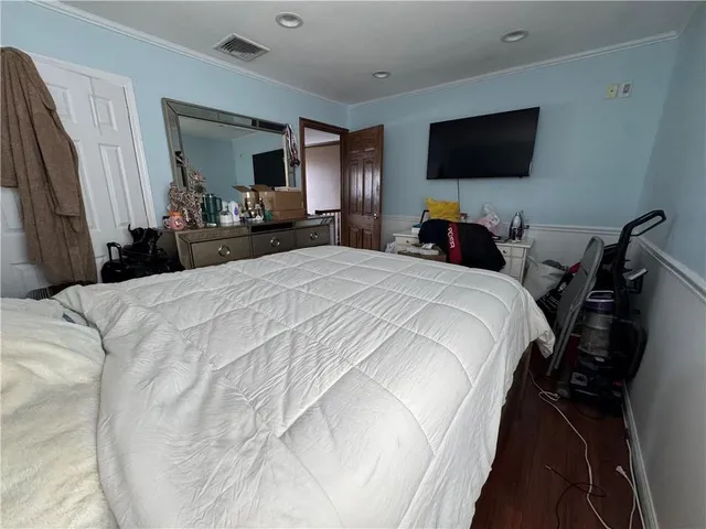 $1,399,999 | 728 Huguenot Avenue | Huguenot