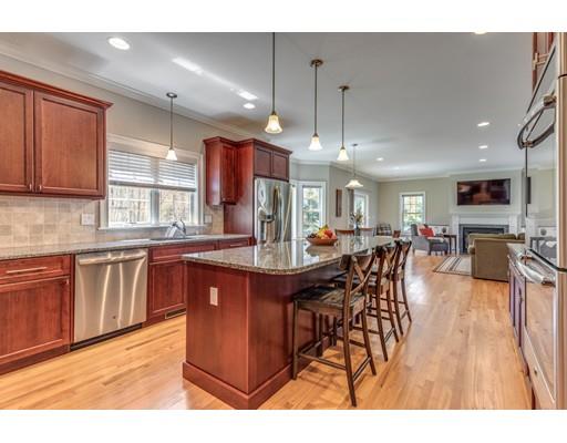 96 Van Norden Road Reading, MA 01867 - Photo 8 of 30 Gallery Image 8