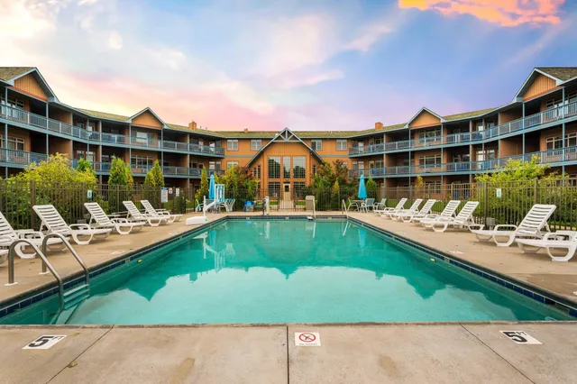 $229,000 | 10506 Highway 57, Unit 224, Sister Bay, WI 54234