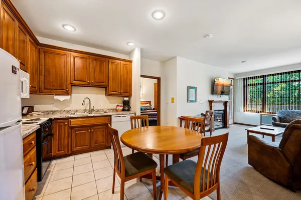 $229,000 | 10506 Highway 57, Unit 224, Sister Bay, WI 54234