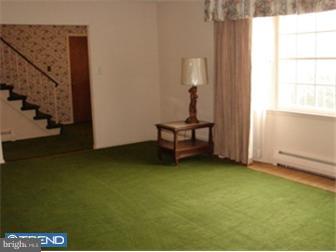 356 Yoder Road Harleysville, PA 19438 - Photo 4 of 12 Living Room