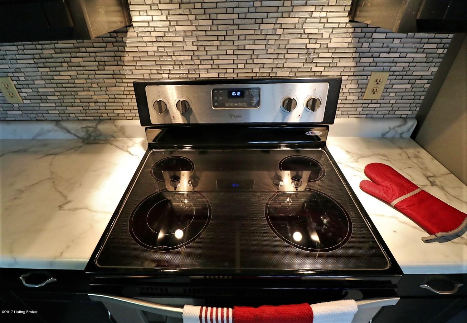 1504 West Elm Road Radcliff, KY 40160 - Photo 15 of 35 Kitchen j