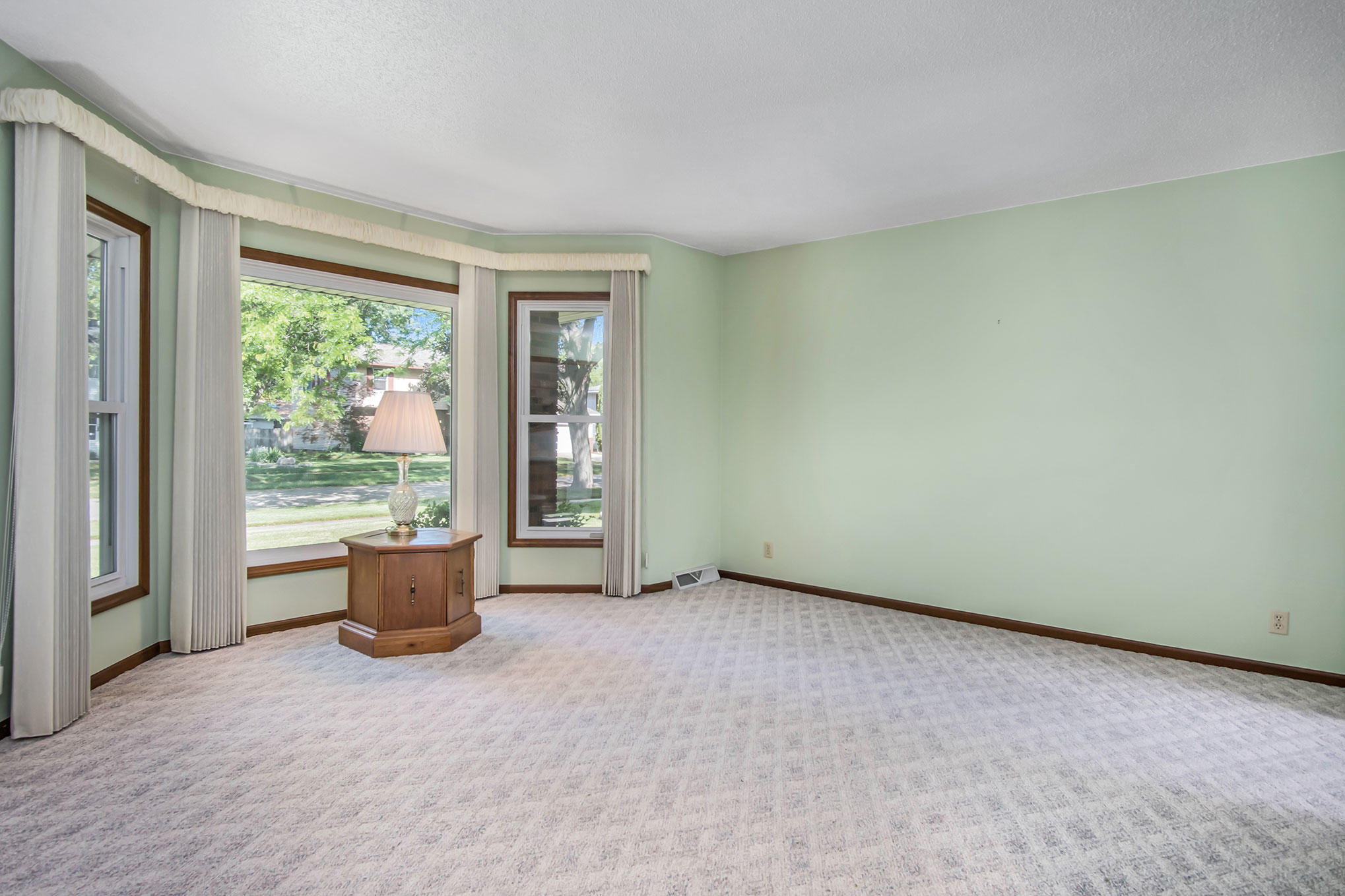 3280 Rockland Road Muskegon, MI 49441 - Photo 4 of 31 DSC02287