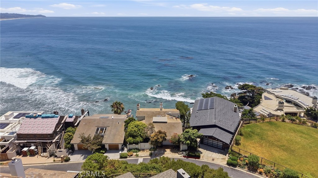 31532 Victoria Point Road Malibu, CA 90265 - Photo 40 of 44