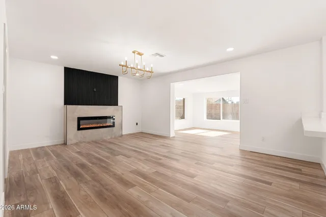 $529,999 | 17 East Cairo Drive, Tempe, AZ 85282