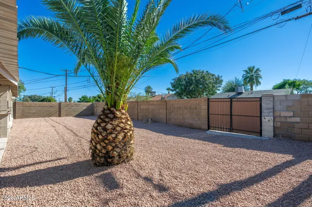 $529,999 | 17 East Cairo Drive, Tempe, AZ 85282