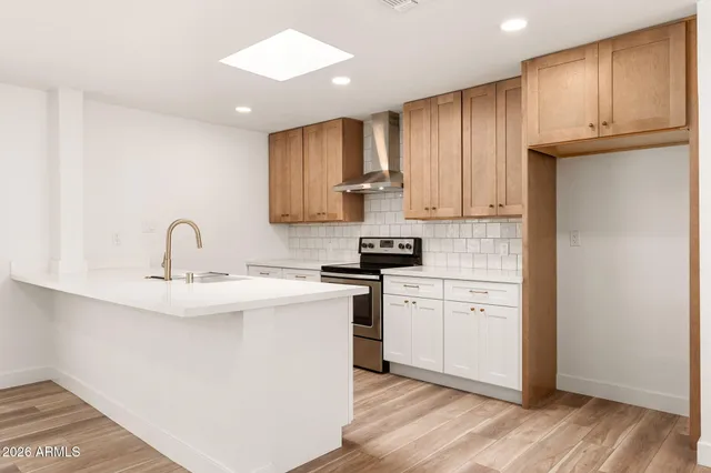 $529,999 | 17 East Cairo Drive, Tempe, AZ 85282