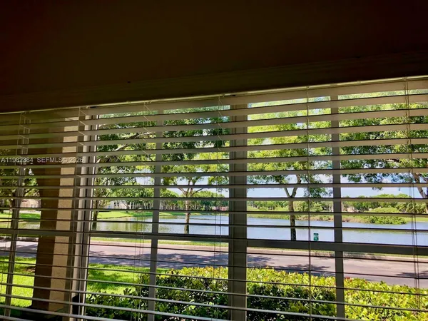 $2,100 | 2557 Centergate Drive, Unit 103, Miramar, FL 33025