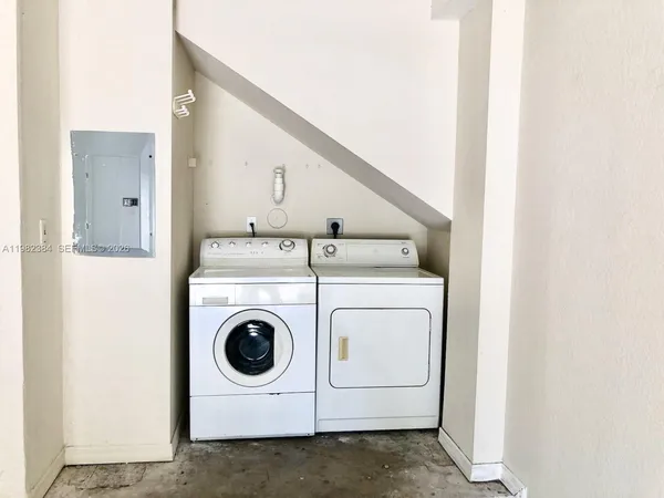 $2,100 | 2557 Centergate Drive, Unit 103, Miramar, FL 33025