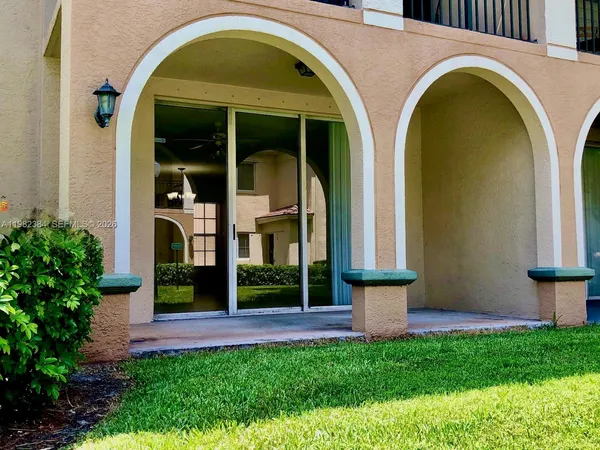 $2,100 | 2557 Centergate Drive, Unit 103, Miramar, FL 33025