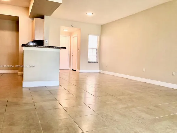 $2,100 | 2557 Centergate Drive, Unit 103, Miramar, FL 33025