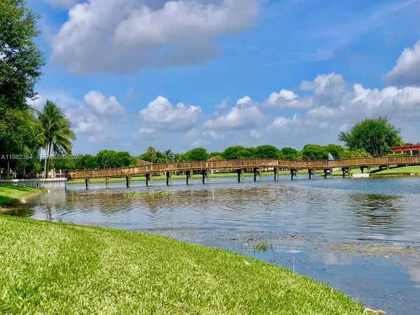 $2,100 | 2557 Centergate Drive, Unit 103, Miramar, FL 33025