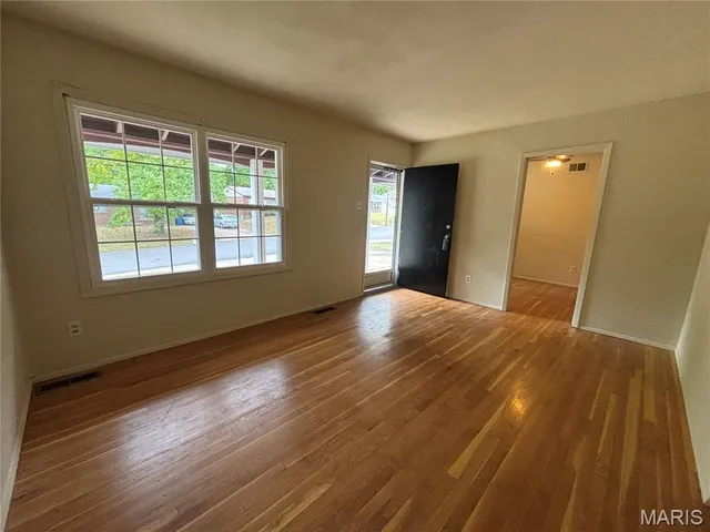 $143,500 | 10719 Trask Drive, Dellwood, MO 63136