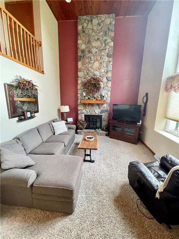 1324 G I Road Spring Church, PA 15686 - Photo 5 of 31 a living room with furniture and a window