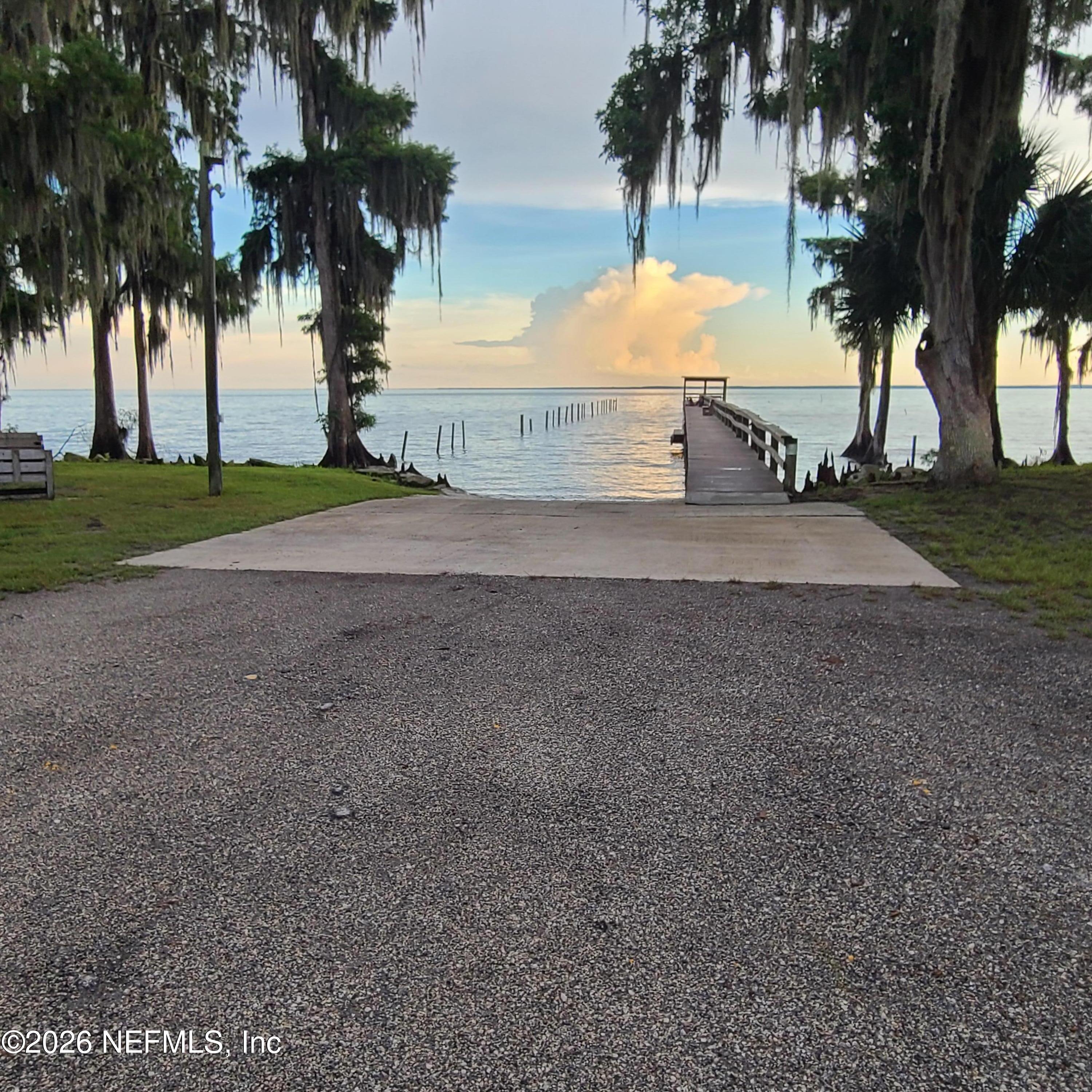233 Paradise Boulevard Georgetown, FL 32139 - Photo 2 of 12 boat ramp