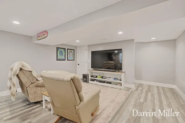$489,900 | 6289 Middle Lake Road, Twin Lake, MI 49457