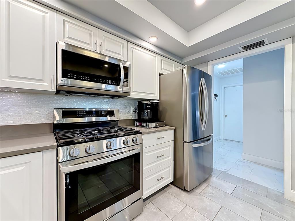 419 Greenfield Road Winter Haven, FL 33884 - Photo 19 of 61