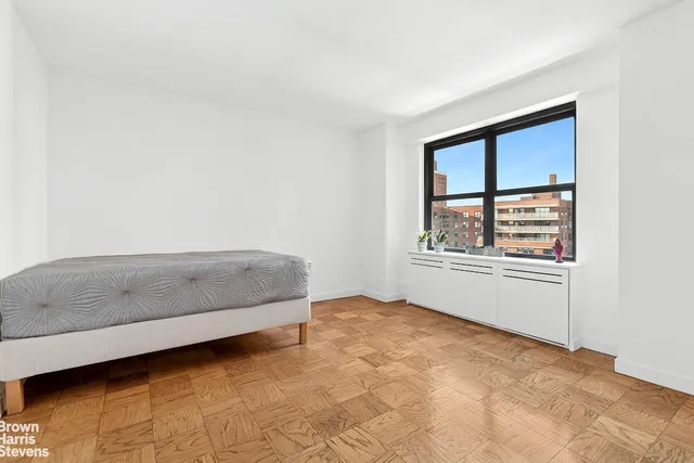 $500,000 | 266 East Broadway, Unit B1902 | Lower East Side