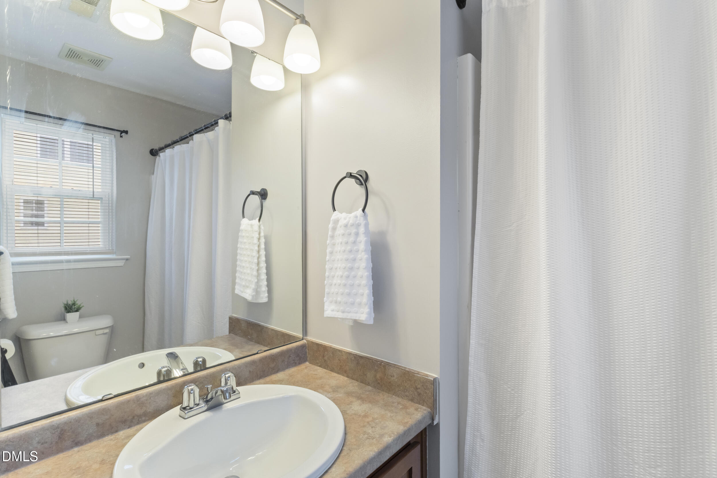 907 Savin Landing Knightdale, NC 27545 - Photo 16 of 32 20_img_9580