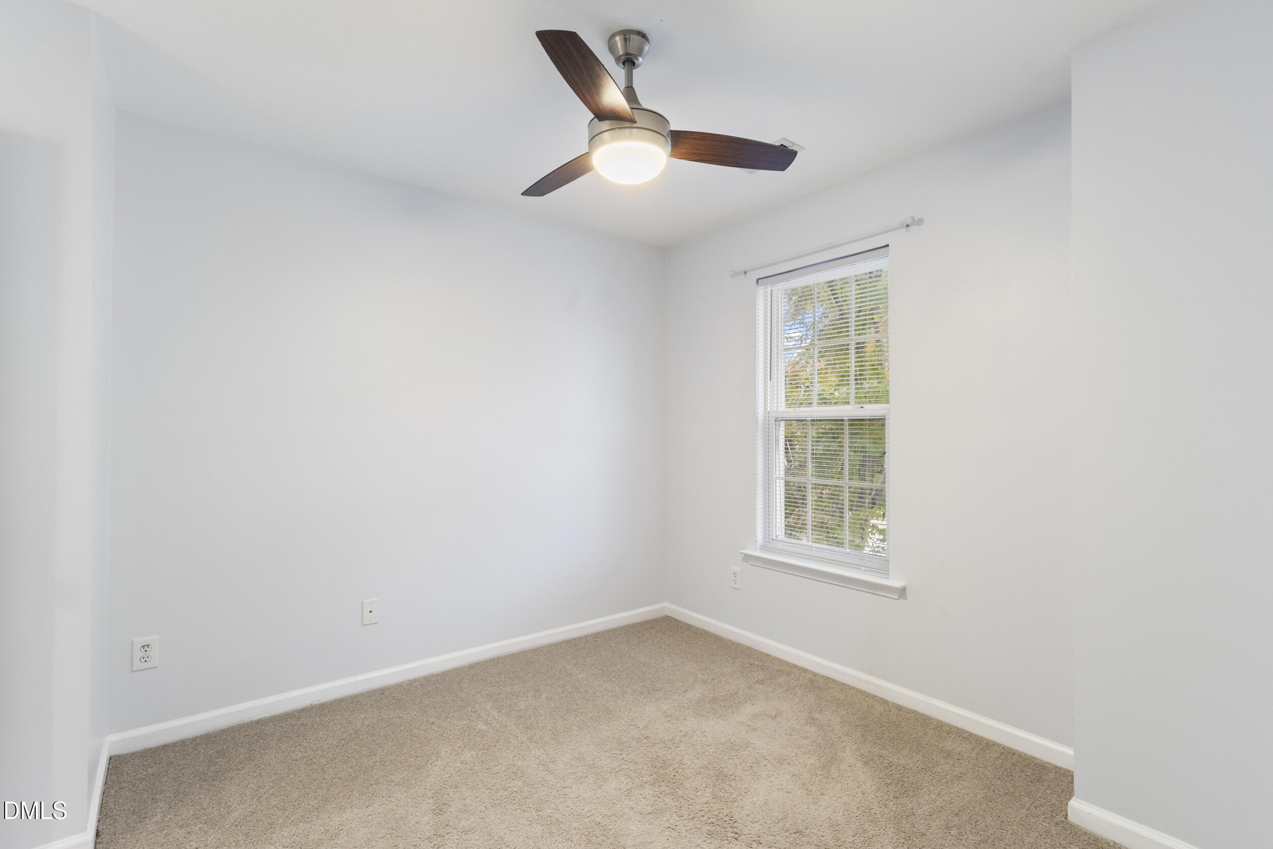 907 Savin Landing Knightdale, NC 27545 - Photo 18 of 32 18_img_9574