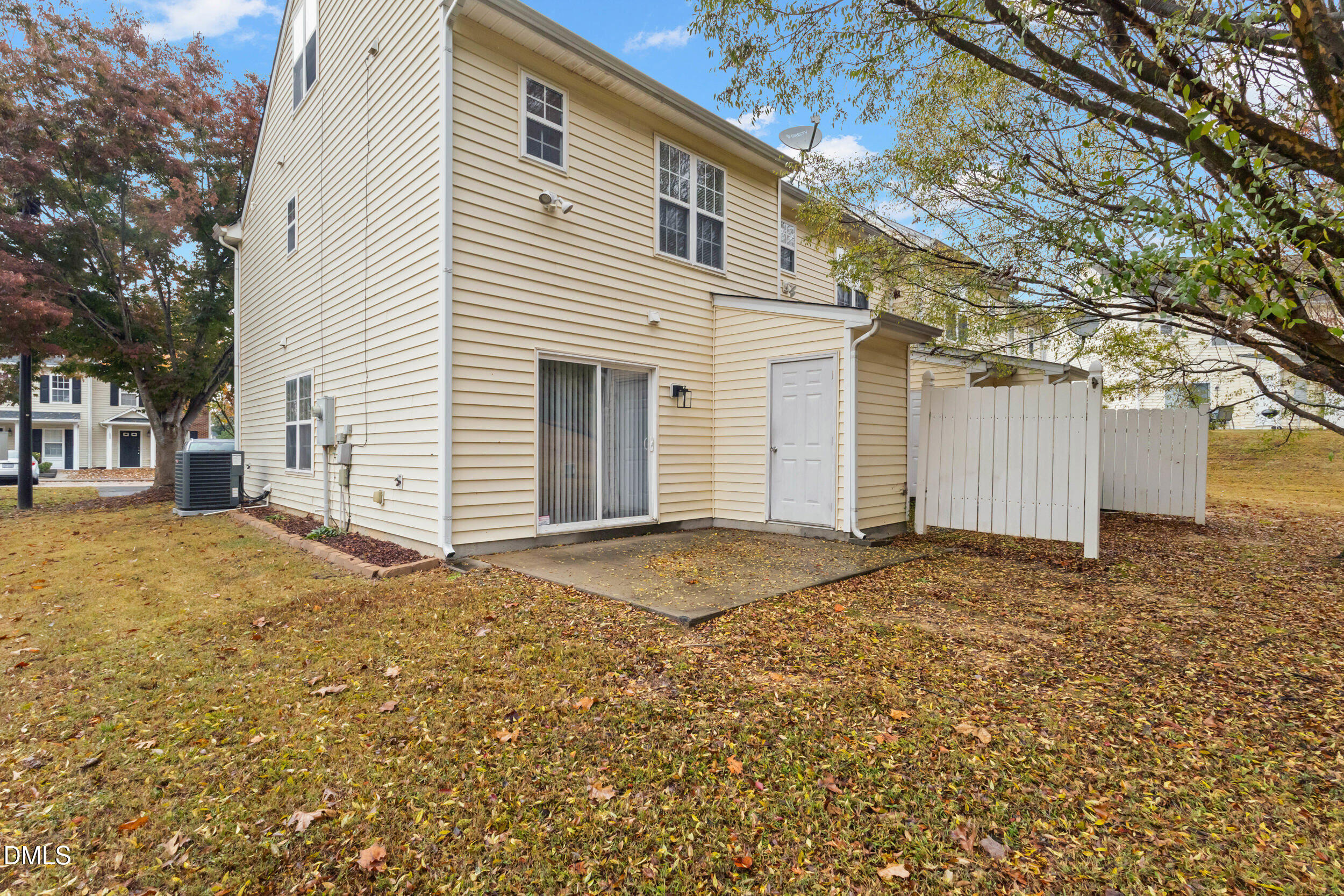 907 Savin Landing Knightdale, NC 27545 - Photo 23 of 32 23_img_9503