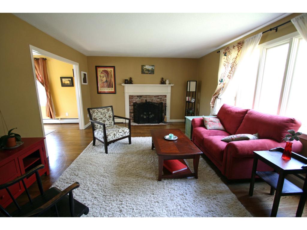 4 Blueberry Hill Road Amherst, NH 03031 - Photo 2 of 36