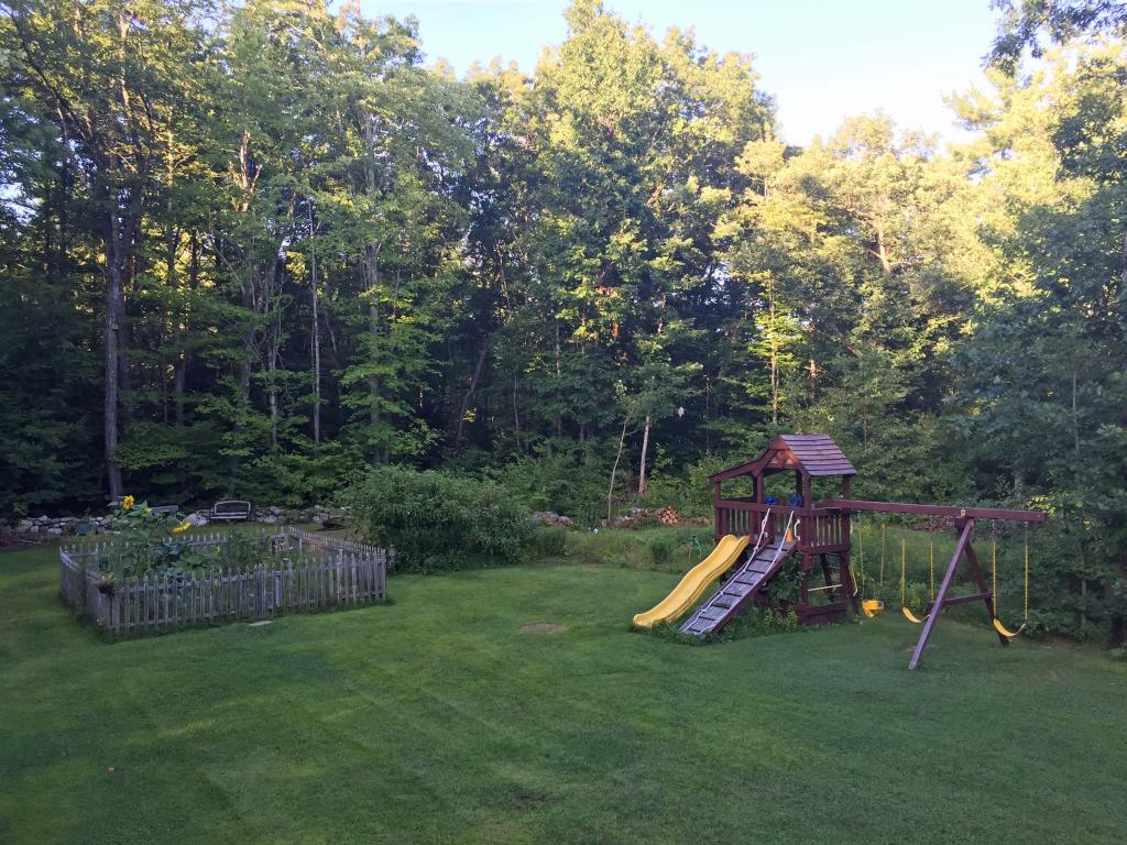 4 Blueberry Hill Road Amherst, NH 03031 - Photo 35 of 36