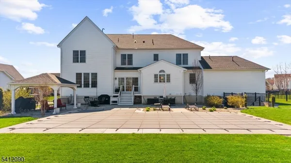 $1,550,000 | 9 Donna Drive, Flemington, NJ 08822