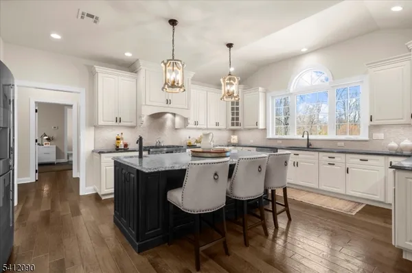 $1,550,000 | 9 Donna Drive, Flemington, NJ 08822