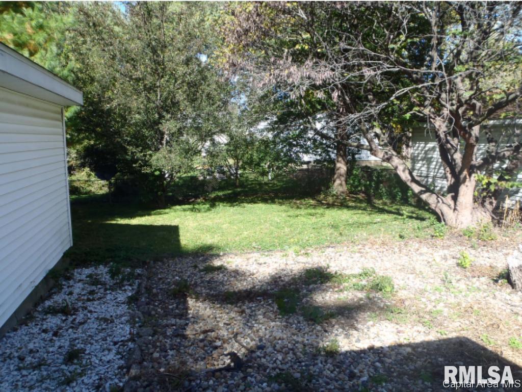 2565 Somerton Road Springfield, IL 62702 - Photo 5 of 16