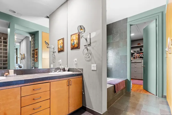 $3,850,000 | 961 Pico, Laredo, TX 78045