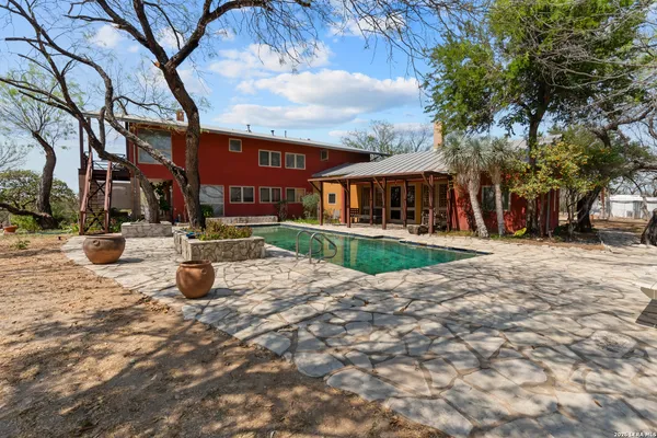 $3,850,000 | 961 Pico, Laredo, TX 78045