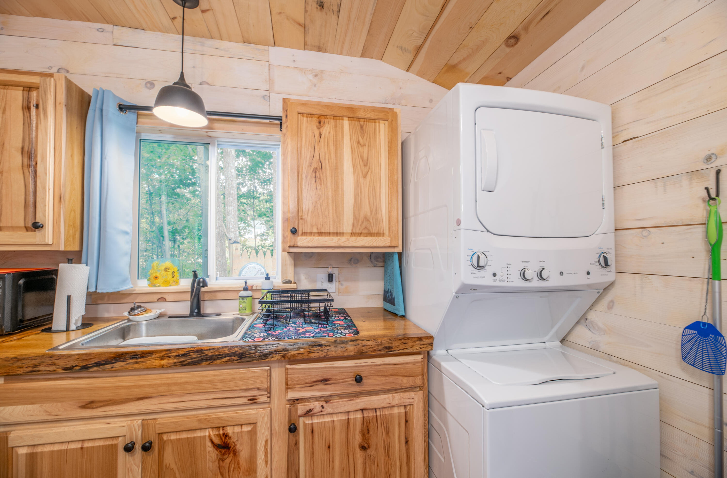 4 South Hunts Meadow Road Whitefield, ME 04353 - Photo 15 of 24 Interior3 (5)