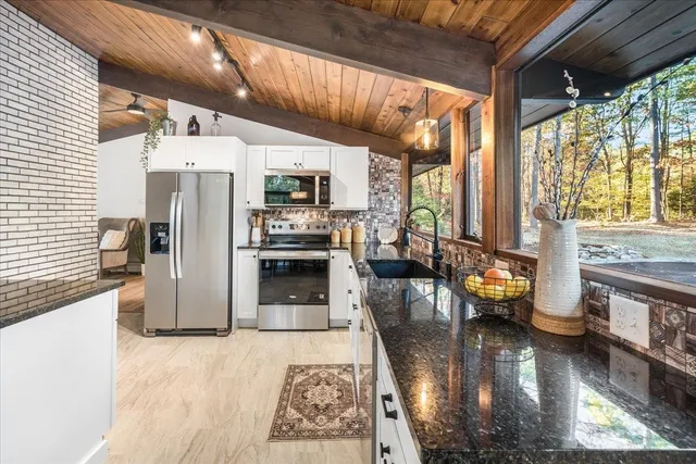 $825,000 | 32 South Bow Road, Bow, NH 03304