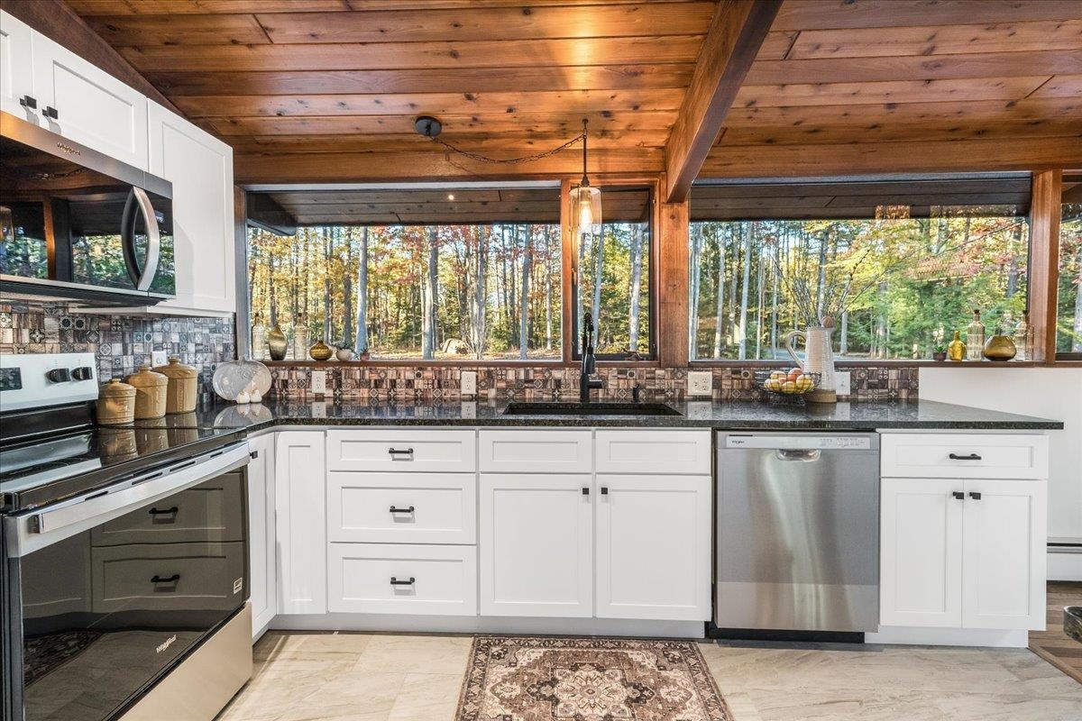 32 South Bow Road Bow, NH 03304 - Photo 16 of 60