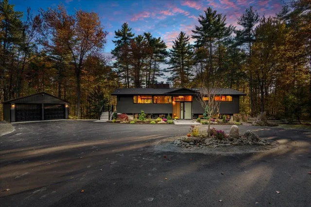 $825,000 | 32 South Bow Road, Bow, NH 03304