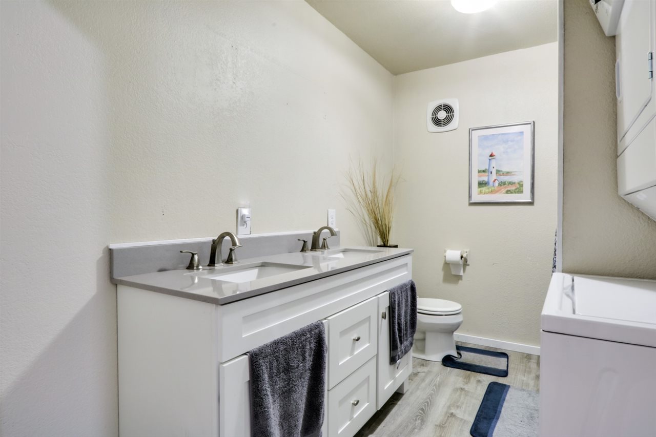 17006 North Sands Road Mead, WA 99021 - Photo 10 of 20