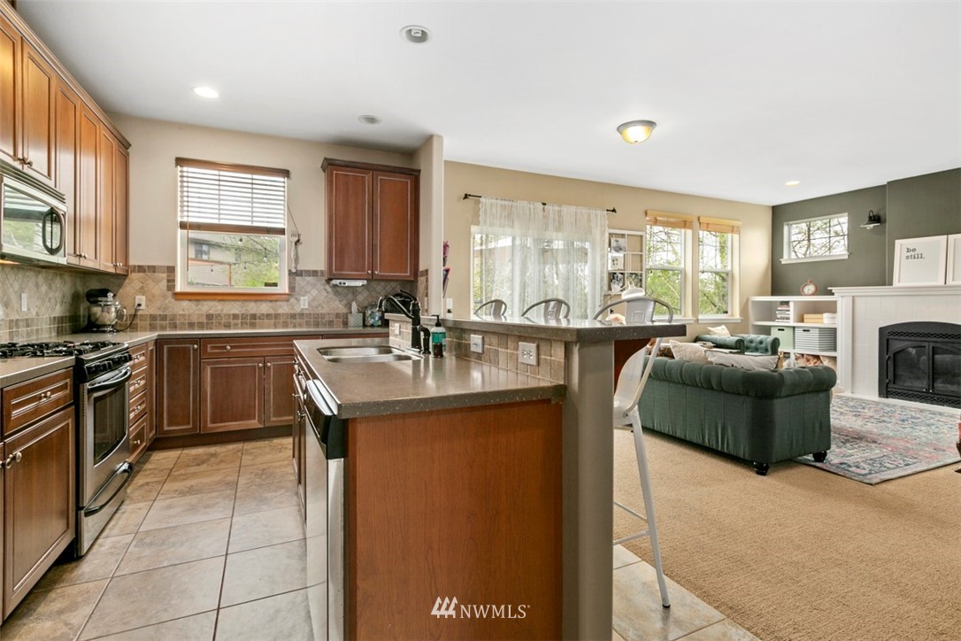 1115 North Waugh Road Mount Vernon, WA 98273 - Photo 6 of 25