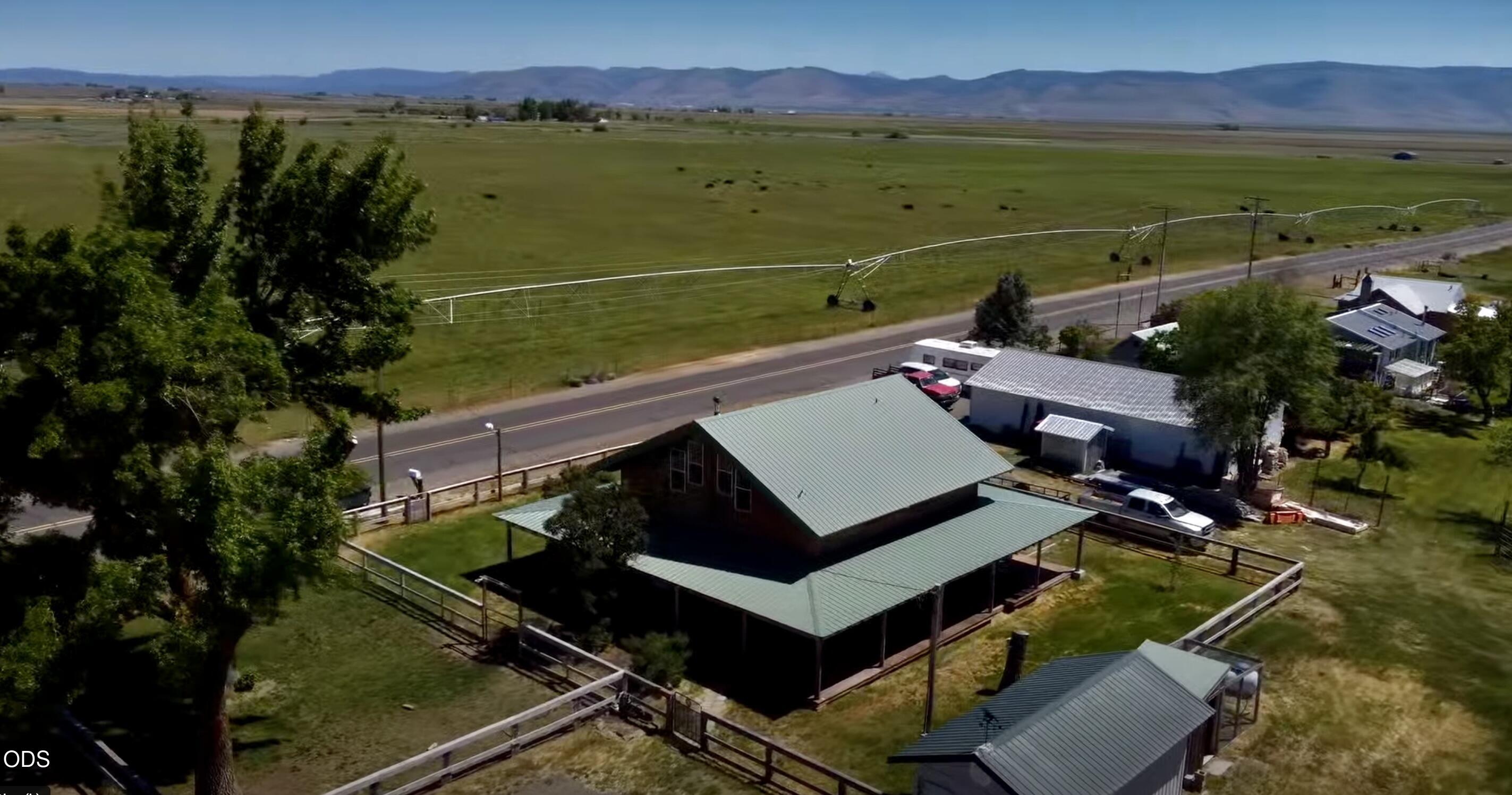 92586 Water Users Lane Lakeview, OR 97630 - Photo 5 of 49