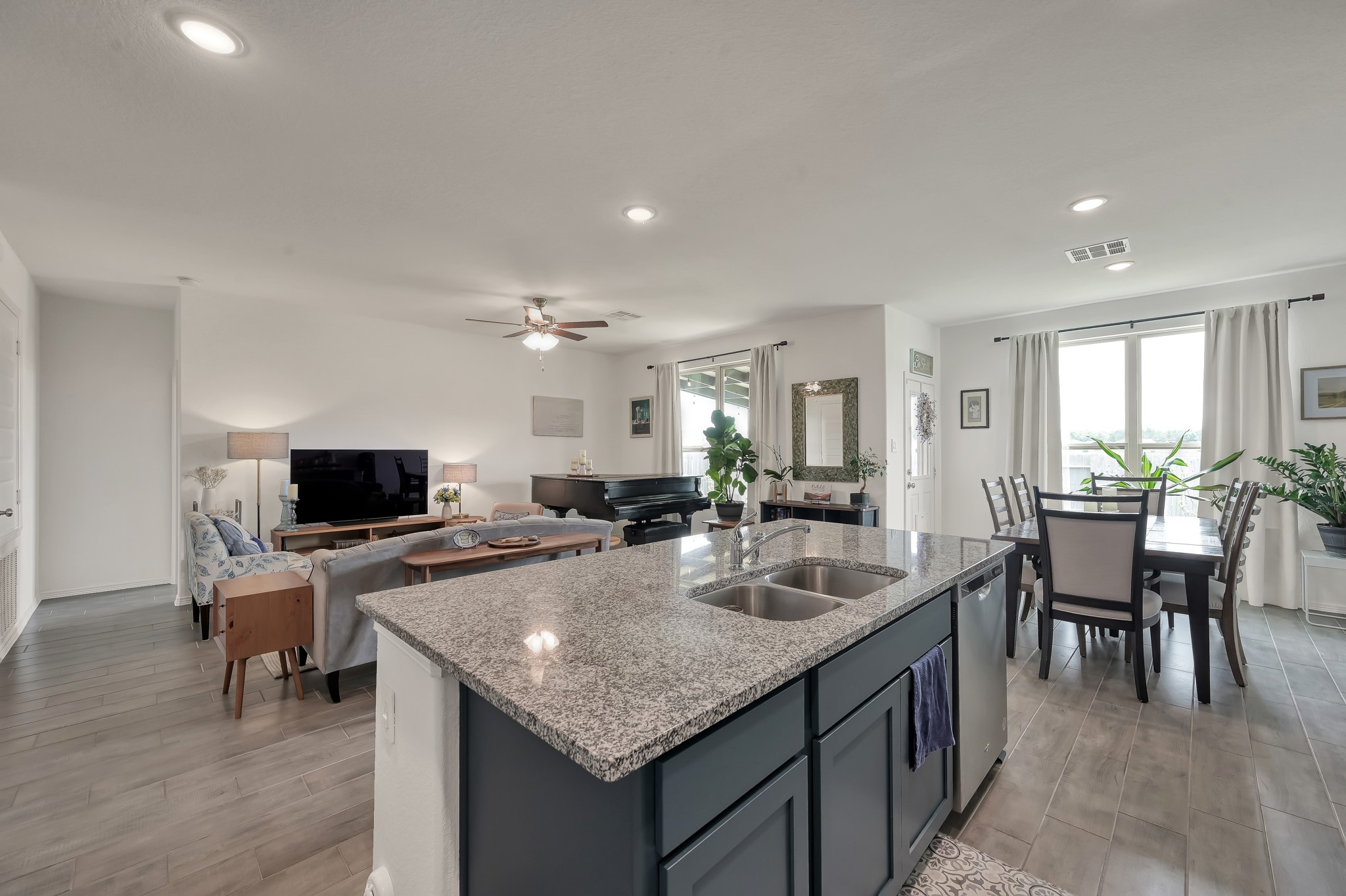 9665 Caney Trails Road Conroe, TX 77303 - Photo 9 of 35
