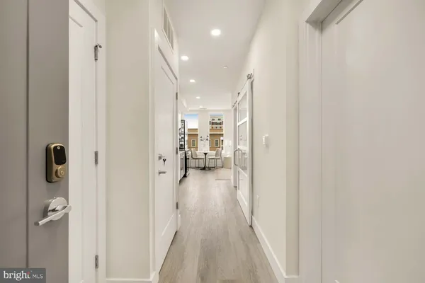 $2,100 | 2005 11th Street Northwest, Unit 203, Washington, DC 20001