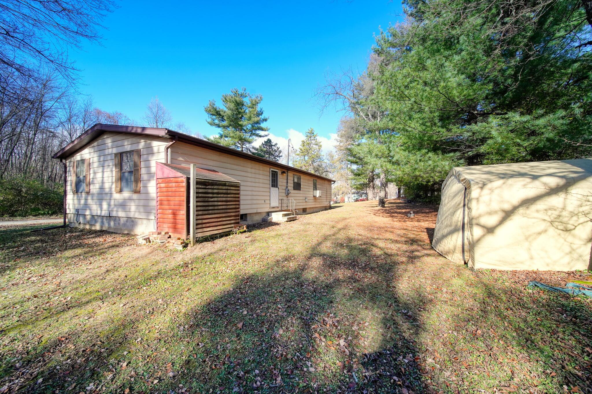607 Falahee Road Jackson, MI 49203 - Photo 27 of 29 31-web-or-mls-DSC03536_HDR