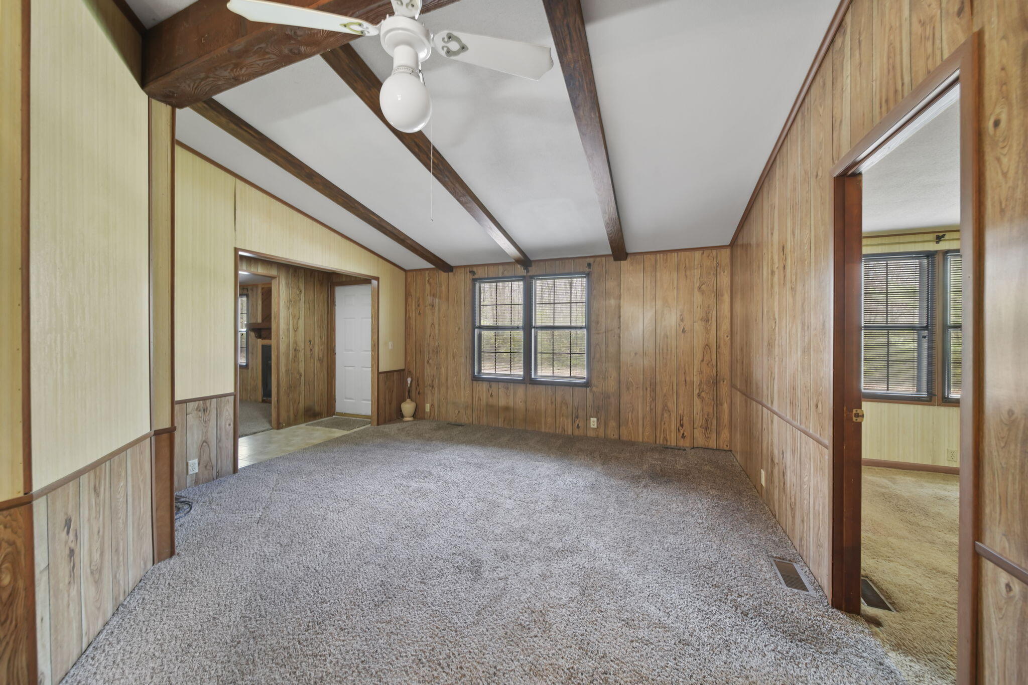 607 Falahee Road Jackson, MI 49203 - Photo 4 of 29 8-web-or-mls-DSC03396