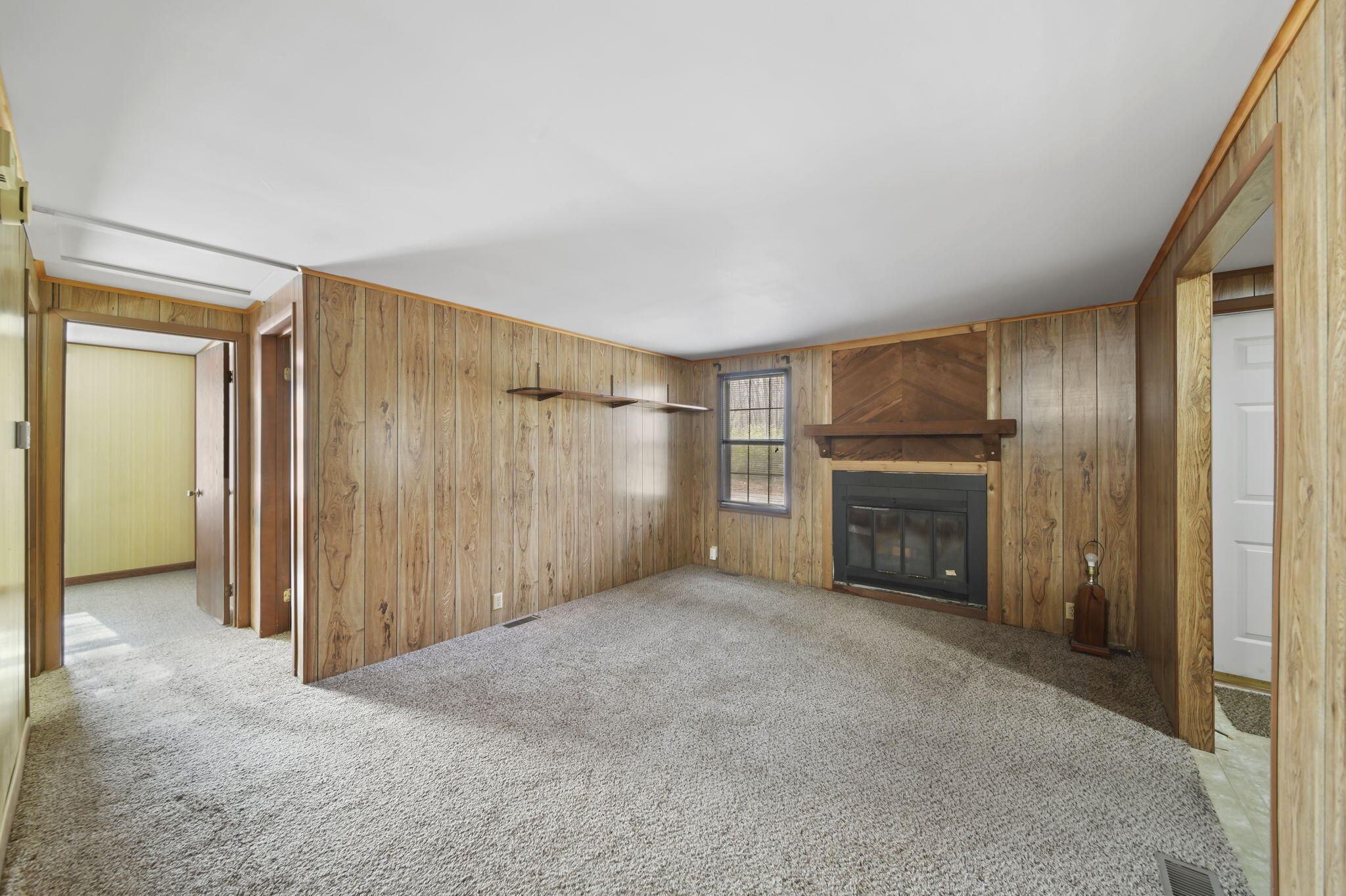 607 Falahee Road Jackson, MI 49203 - Photo 6 of 29 10-web-or-mls-DSC03408