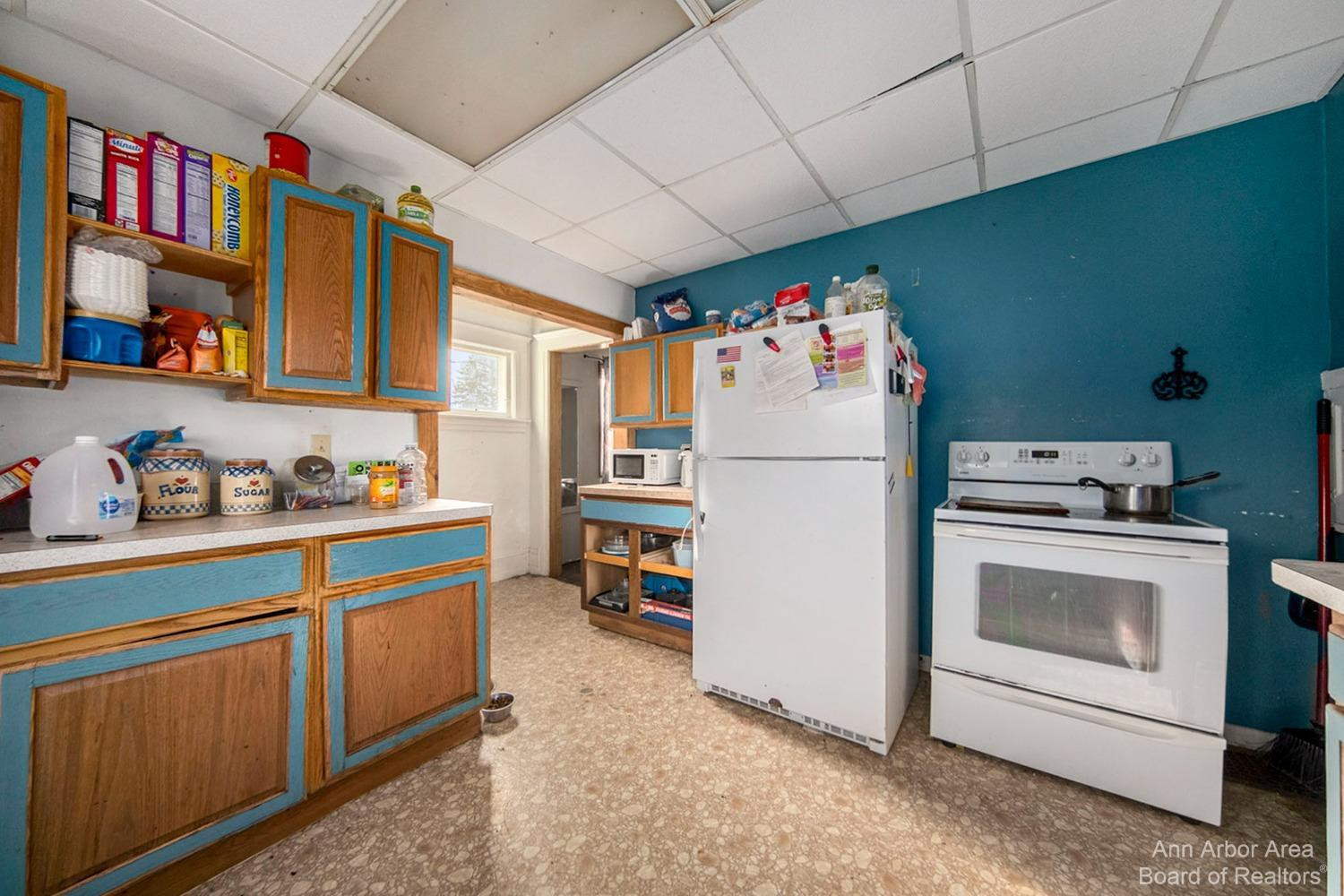 2231 Spring Arbor Road Jackson, MI 49203 - Photo 5 of 16 Photo 5